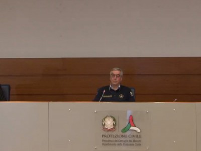 Video. H 18:30. Conf. stampa Prot. Civile 15/4.  Oggi 1.127 positivi e 578 deceduti in pi�