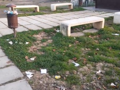 Video. Caserta-zona 167. Rifiuti a go go e cestini stracolmi. Povero Century Park parco per i bimbi