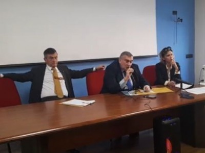 Video. Caserta. Asl, conferenza 'caliente': la temporanea chiusura di 'Terapia del dolore' a Teano scatena la discussione