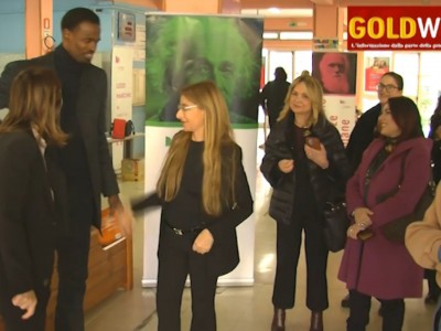 Video. Caserta. Al 'Manzoni' l'incontro: 'Prevenzione, valutazione e buone pratiche per un uso consapevole della rete'