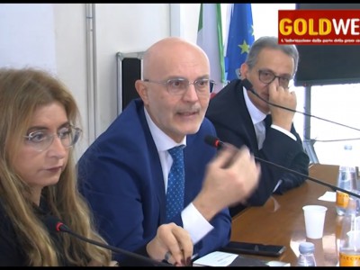 Video. Al 'Manzoni' il V. Direttore de 'Il Tempo', casertano doc, Gallicola, ha presentato il suo 'Piumini e Catene': 