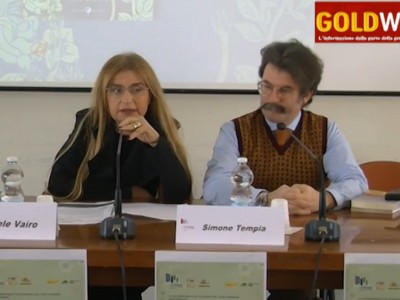 Video. Caserta. Al liceo 'Manzoni' la presentazione del libro 'Vita con Lloyd'. Parlano Dir. Scol. Vairo e l'autore Tempia