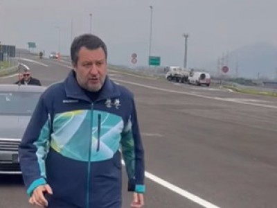 Video. Maddaloni. Apertura casello autostradale. L'arrivo del Ministro Matteo Salvini 
