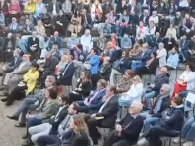Video. San Nicola la Strada. Grande partecipazione per la presentazione del libro del leader M5S Conte