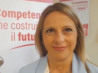 Video. S. Nicola la Strada al voto. Santucci con le idee chiarissime in un bagno di folla: 