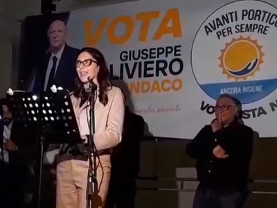 Video. Comizio Avanti Portico per sempre. Parla la candidata Consigliera Antonietta Gravina