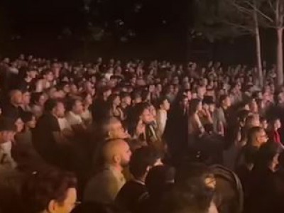 Video. Basket B. Finale playoff gara 2. Il muro bianconero all'ex Macrico che ha sostenuto la Juvecaserta attraverso il maxischermo