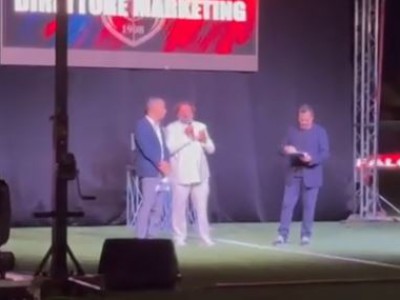 Video. Calcio C. Presentazione Casertana 26-27. Dirett. Marketing Vecchione 'infiamma' i tifosi rossoblu