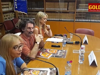 Video. Caserta. Entusiasmo alla biblioteca Diocesana per la presentazione dell'ultimo libro di Tempia, ospite del liceo 'Manzoni'