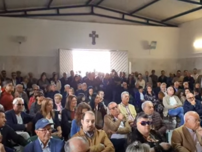 Video. Parete al voto. Sala gremitissima per la prima di Michele Falco e della sua squadra. Presenti anche Luigi Roma FdI e Luigi Bosco di Azione
