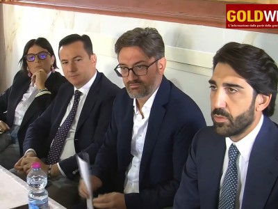 Video. Parete. Roma 'benedice' Falco (