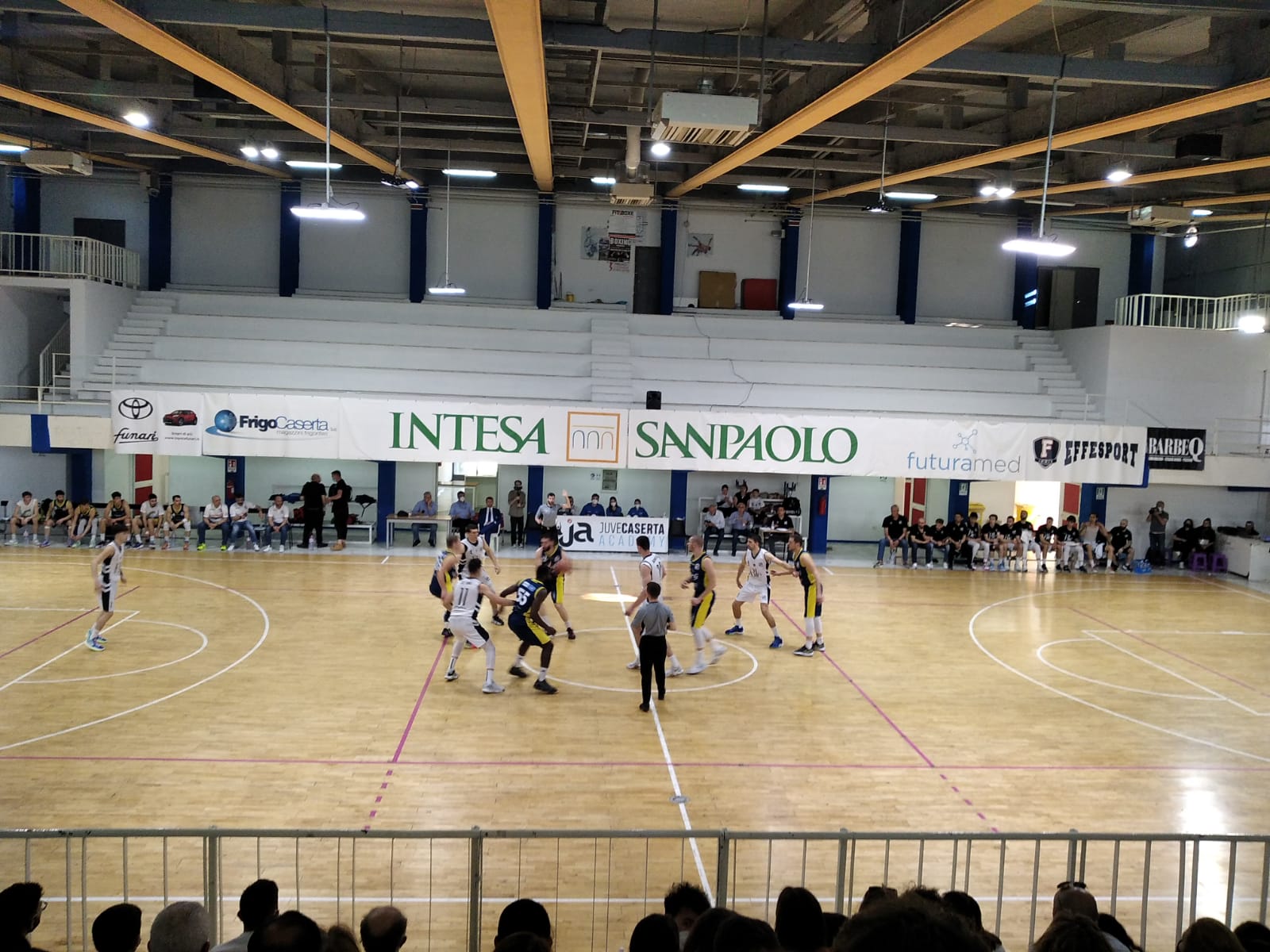 Libertas Livorno x Juvecaserta Basquete basquete 17/12/2023